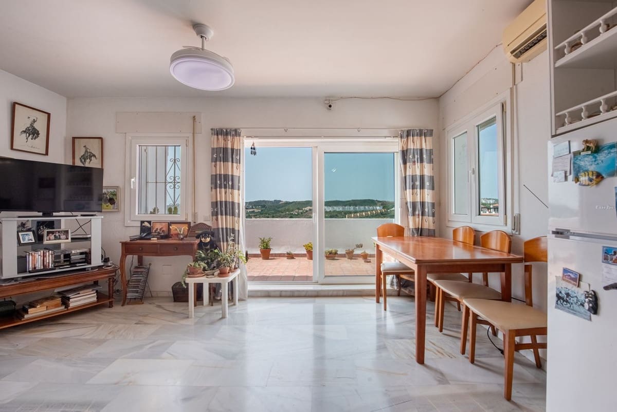 1 soveværelse Lejlighed til salg i Manilva med swimmingpool - € 199.000 (Ref: 10045280)