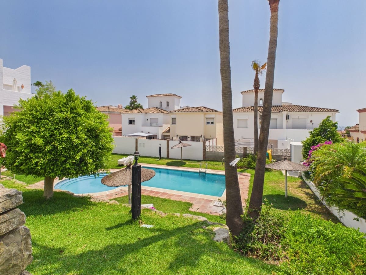 2 quarto Apartamento para venda em Manilva com piscina garagem - 299 500 € (Ref: 10045290)