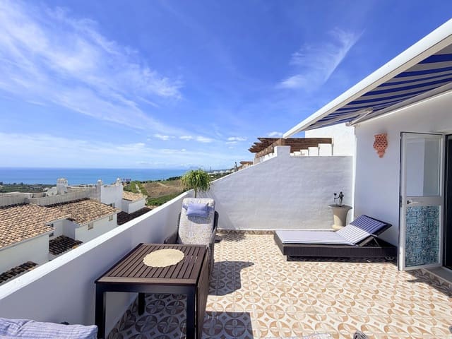 4 soveværelse Byhus til salg i La Duquesa / Puerto de la Duquesa, Manilva med swimmingpool garage - € 450.000 (Ref: 10047556)