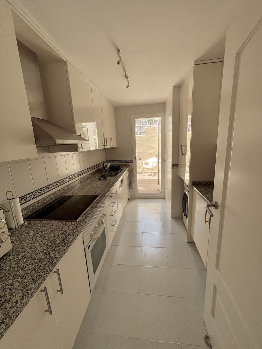 2 camera da letto Attico in vendita in La Duquesa / Puerto de la Duquesa con piscina garage - 285.000 € (Rif: 10047566)