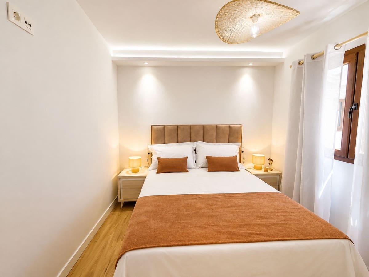 Apartamento de 2 habitaciones en La Duquesa / Puerto de la Duquesa en venta - 345.000 € (Ref: 10047571)
