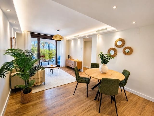 Apartamento de 2 habitaciones en La Duquesa / Puerto de la Duquesa, Manilva en venta - 345.000 € (Ref: 10047571)