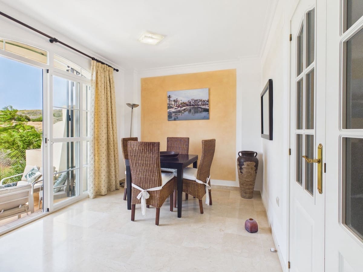 4 bedroom Townhouse for sale in La Duquesa / Puerto de la Duquesa with pool garage - € 370,000 (Ref: 10047577)