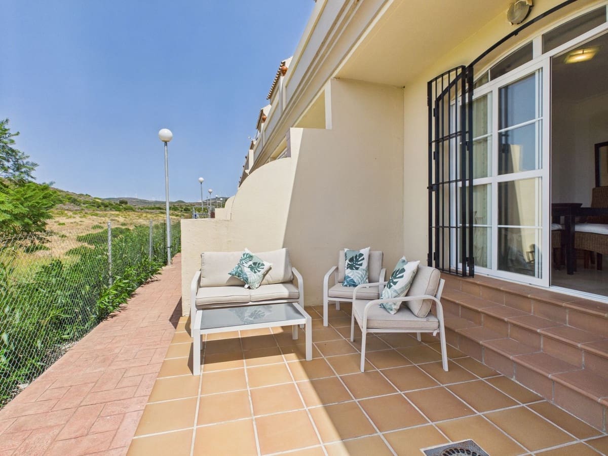 4 bedroom Townhouse for sale in La Duquesa / Puerto de la Duquesa with pool garage - € 370,000 (Ref: 10047577)