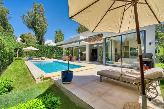 4 camera da letto Villa in vendita in Estepona con piscina garage - 1.895.000 € (Rif: 10049578)