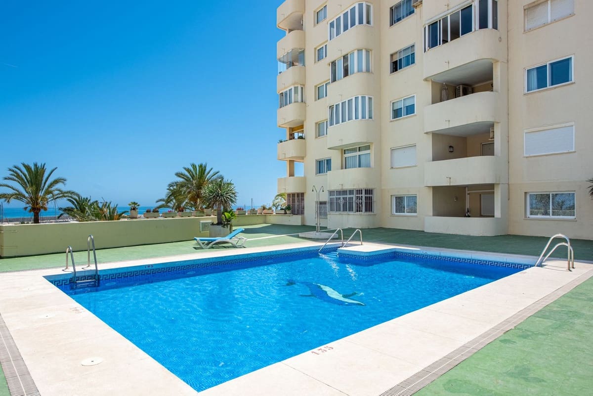 1 sovrum Lägenhet till salu i Estepona med pool - 329 000 € (Ref: 10049584)