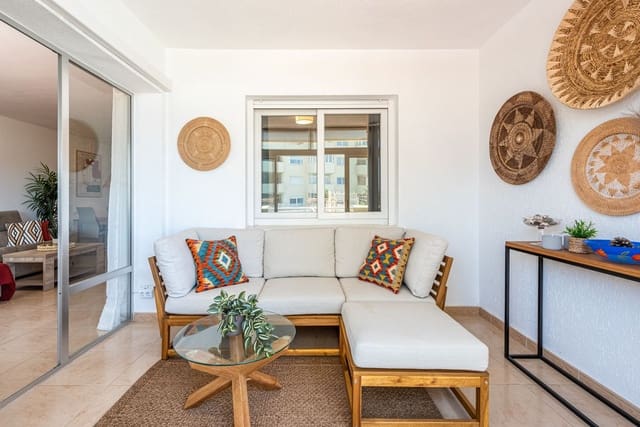 1 sovrum Lägenhet till salu i Estepona med pool - 329 000 € (Ref: 10049584)