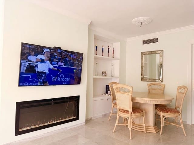 2 soveværelse Lejlighed til salg i Estepona med swimmingpool garage - € 475.000 (Ref: 10049590)