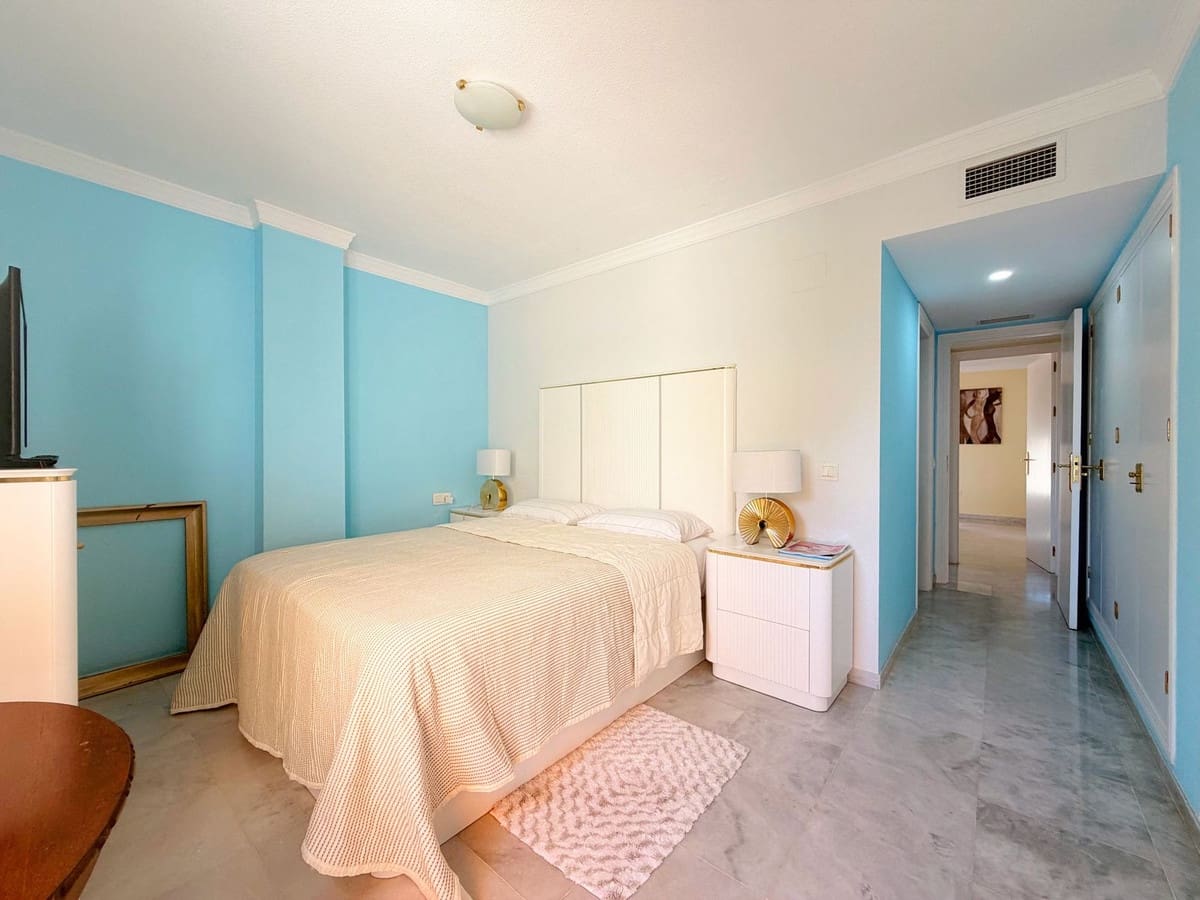 2 soveværelse Lejlighed til salg i Estepona med swimmingpool garage - € 475.000 (Ref: 10049590)