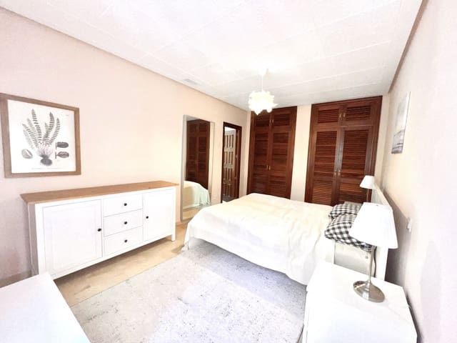 3 Zimmer Apartment zu verkaufen in Nueva Andalucia, Marbella mit Pool Garage - 480.000 € (Ref: 10055550)