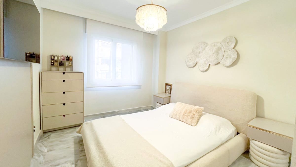 Apartamento de 2 habitaciones en Marbella en venta con piscina garaje - 557.000 € (Ref: 10055556)