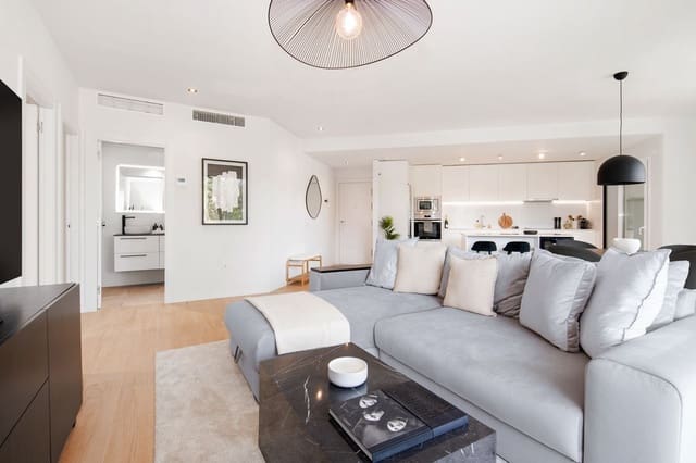 2 quarto Apartamento para venda em Nueva Andalucia, Marbella com piscina - 675 000 € (Ref: 10055561)