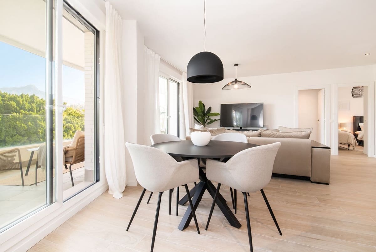 2 quarto Apartamento para venda em Nueva Andalucia com piscina - 675 000 € (Ref: 10055561)