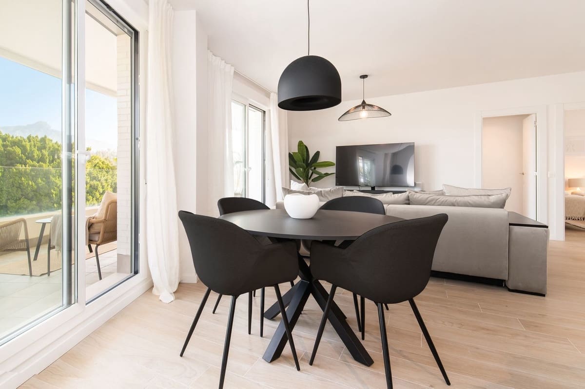 2 quarto Apartamento para venda em Nueva Andalucia com piscina - 675 000 € (Ref: 10055561)