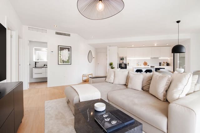 2 quarto Apartamento para venda em Nueva Andalucia, Marbella com piscina - 675 000 € (Ref: 10055561)