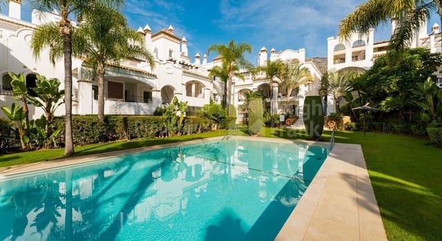 3 soveværelse Lejlighed til salg i Nagüeles Alto, Marbella med swimmingpool garage - € 1.150.000 (Ref: 10055575)
