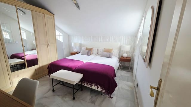 3 slaapkamer Huis te koop in New Golden Mile, Estepona met zwembad garage - € 1.260.000 (Ref: 10055590)