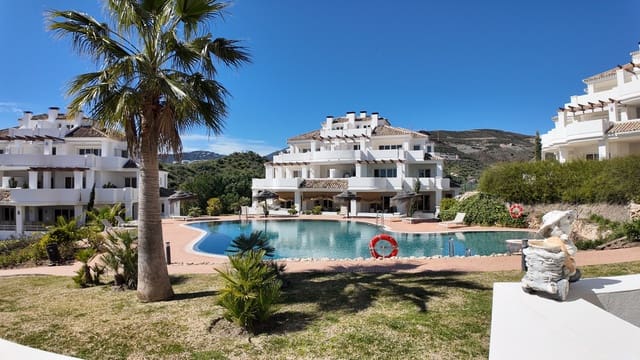 2 soverom Leilighet til salgs i Nueva Andalucia, Marbella med svømmebasseng garasje - € 550 000 (Ref: 10059450)