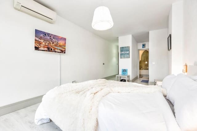 2 slaapkamer Appartement te koop in Nueva Andalucia, Marbella met zwembad garage - € 585.000 (Ref: 10059451)