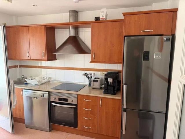 4 bedroom Townhouse for sale in El Rosario, Marbella with pool garage - € 585,000 (Ref: 10059453)