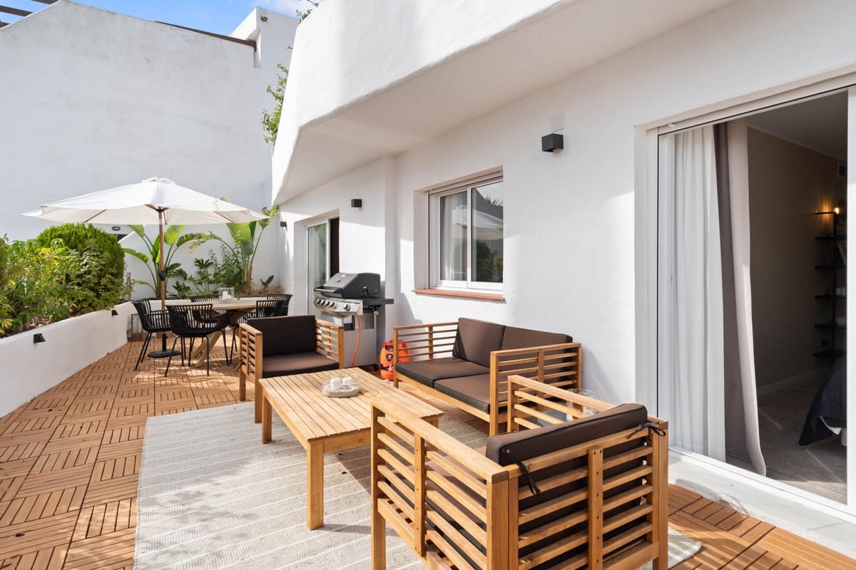 4 slaapkamer Appartement te koop in Nueva Andalucia met zwembad garage - € 775.000 (Ref: 10059455)