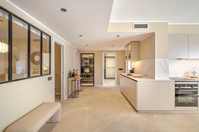 4 slaapkamer Appartement te koop in Nueva Andalucia, Marbella met zwembad garage - € 775.000 (Ref: 10059455)