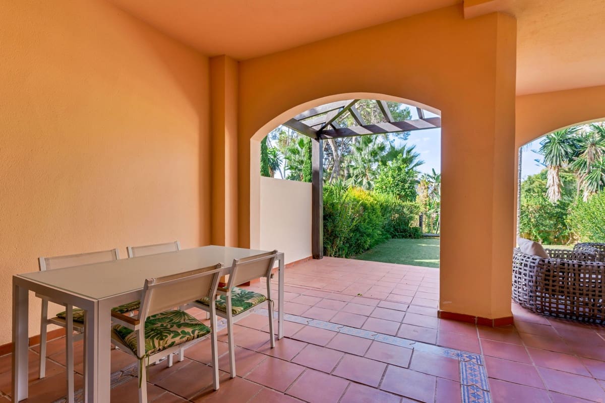 2 quarto Apartamento para venda em Puerto Banus com piscina garagem - 825 000 € (Ref: 10061992)