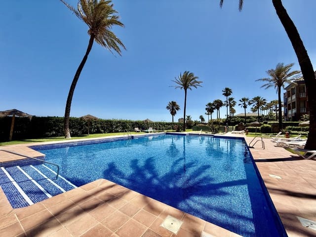 3 chambre Penthouse à vendre à Casares avec piscine garage - 995 000 € (Ref: 10064630)
