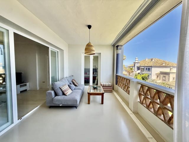 3 chambre Penthouse à vendre à Casares avec piscine garage - 995 000 € (Ref: 10064630)