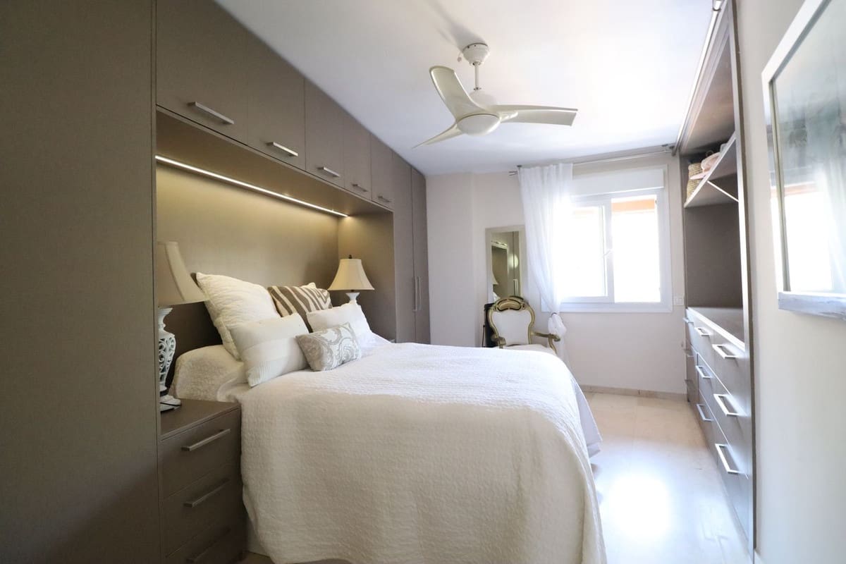3 chambre Penthouse à vendre à Marbella avec piscine - 1 530 000 € (Ref: 10064637)