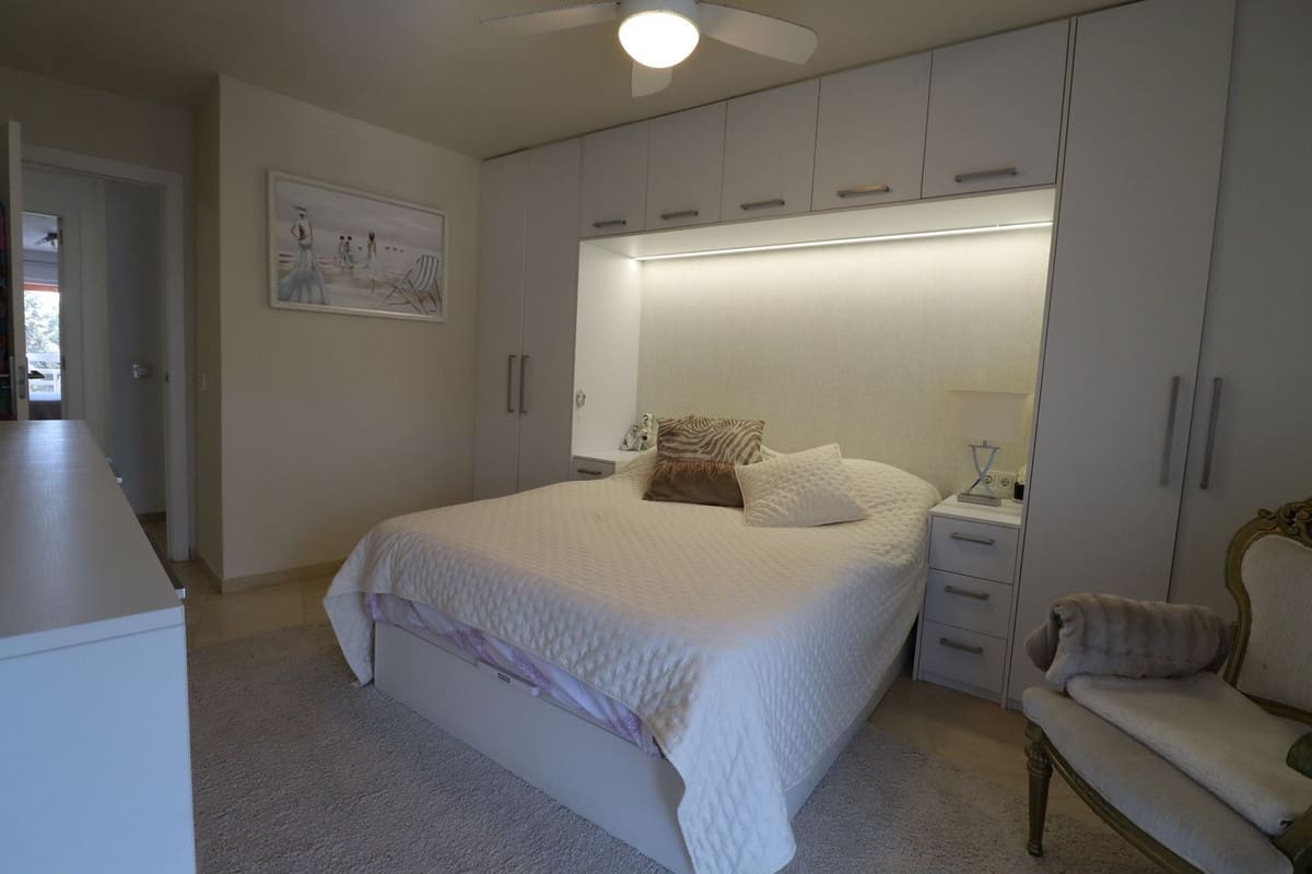3 chambre Penthouse à vendre à Marbella avec piscine - 1 530 000 € (Ref: 10064637)