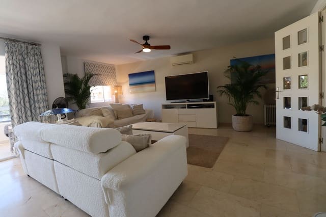 3 chambre Penthouse à vendre à Marbella avec piscine - 1 530 000 € (Ref: 10064637)