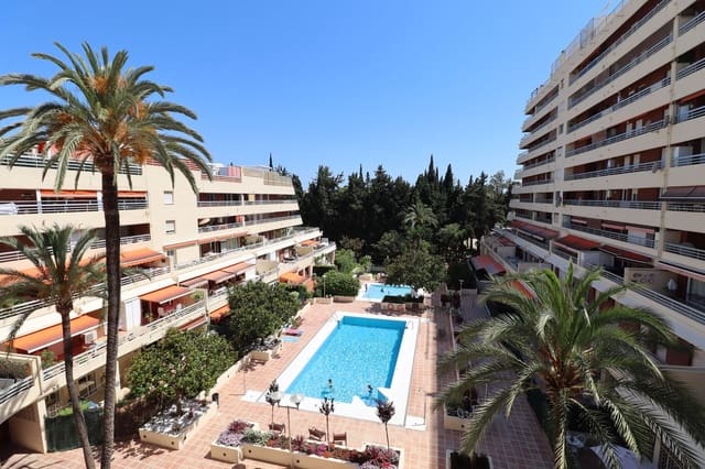 3 chambre Penthouse à vendre à Marbella avec piscine - 1 530 000 € (Ref: 10064637)