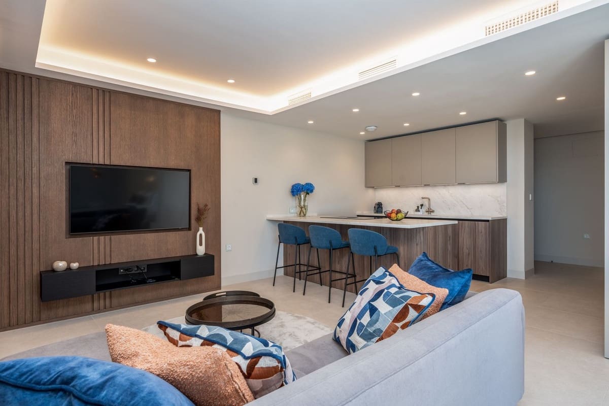 3 sypialnia Apartament na sprzedaż w Estepona z basenem garażem - 1 895 000 € (Ref: 10072967)