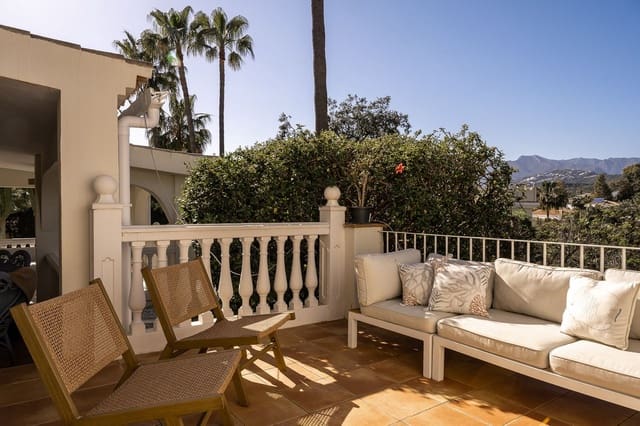 7 chambre Villa/Maison à vendre à El Rosario, Marbella avec piscine garage - 2 200 000 € (Ref: 10072972)