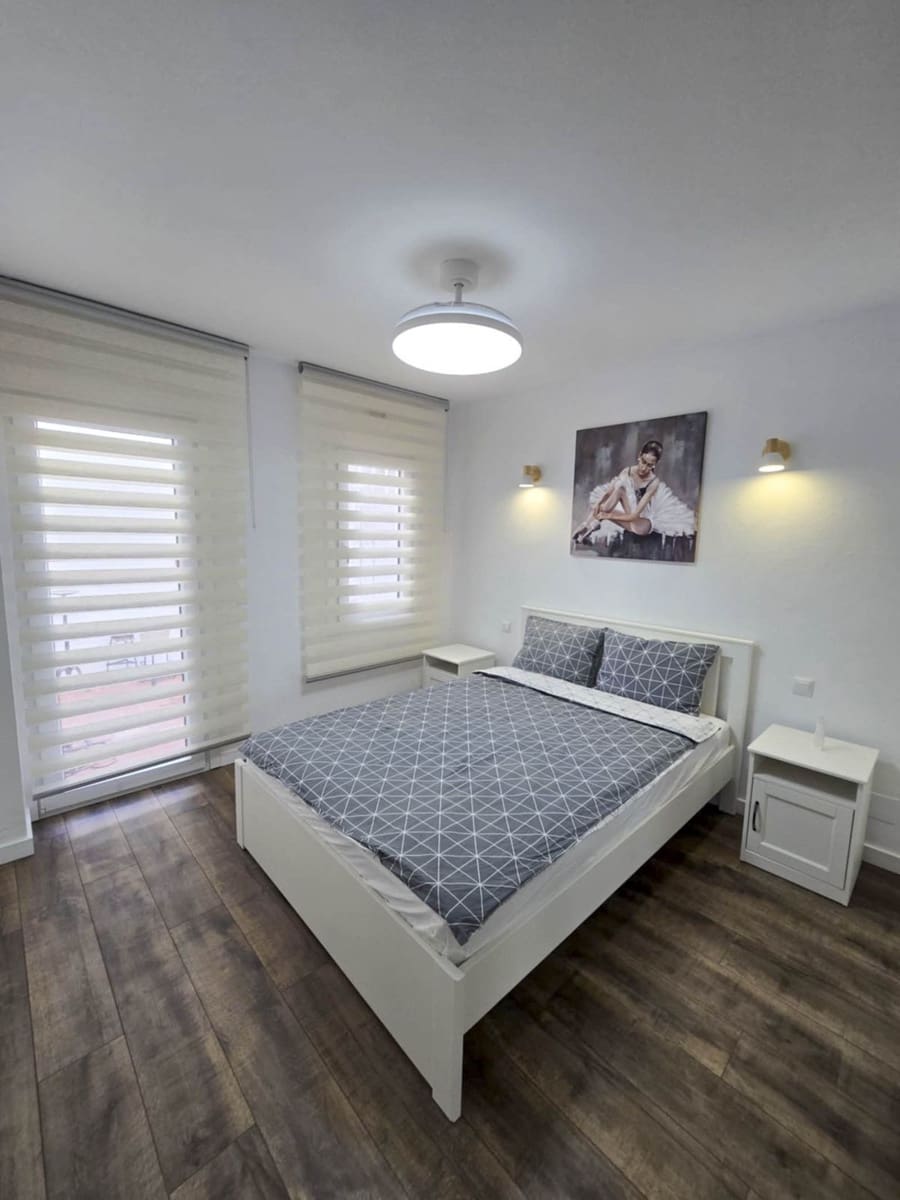 2 Zimmer Apartment zu verkaufen in La Duquesa / Puerto de la Duquesa mit Pool - 295.000 € (Ref: 10073305)
