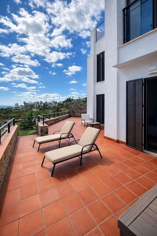 2 sypialnia Apartament na sprzedaż w Casares z basenem garażem - 920 000 € (Ref: 10075582)