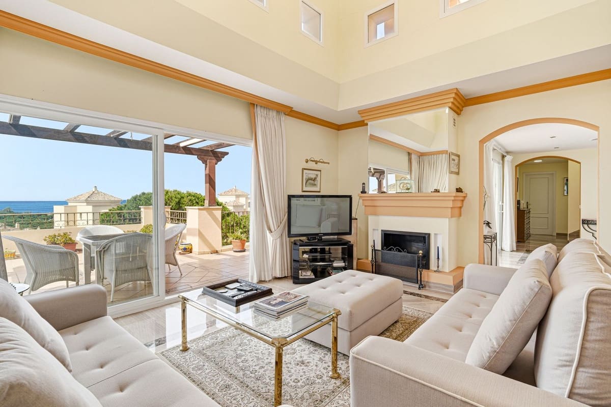 4 slaapkamer Penthouse te koop in Elviria met zwembad - € 1.395.000 (Ref: 10075595)