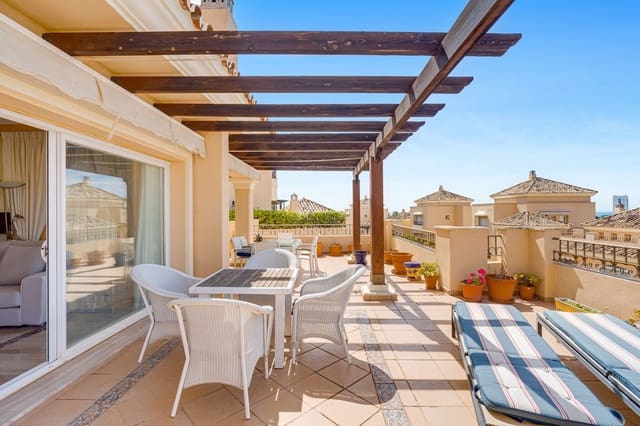 4 slaapkamer Penthouse te koop in Elviria, Marbella met zwembad - € 1.395.000 (Ref: 10075595)