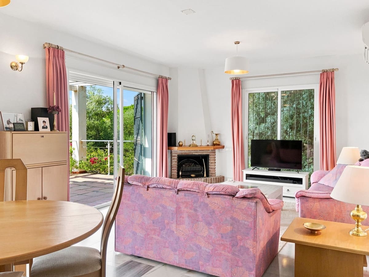 Chalet de 4 habitaciones en Valtocado en venta - 825.000 € (Ref: 10075668)
