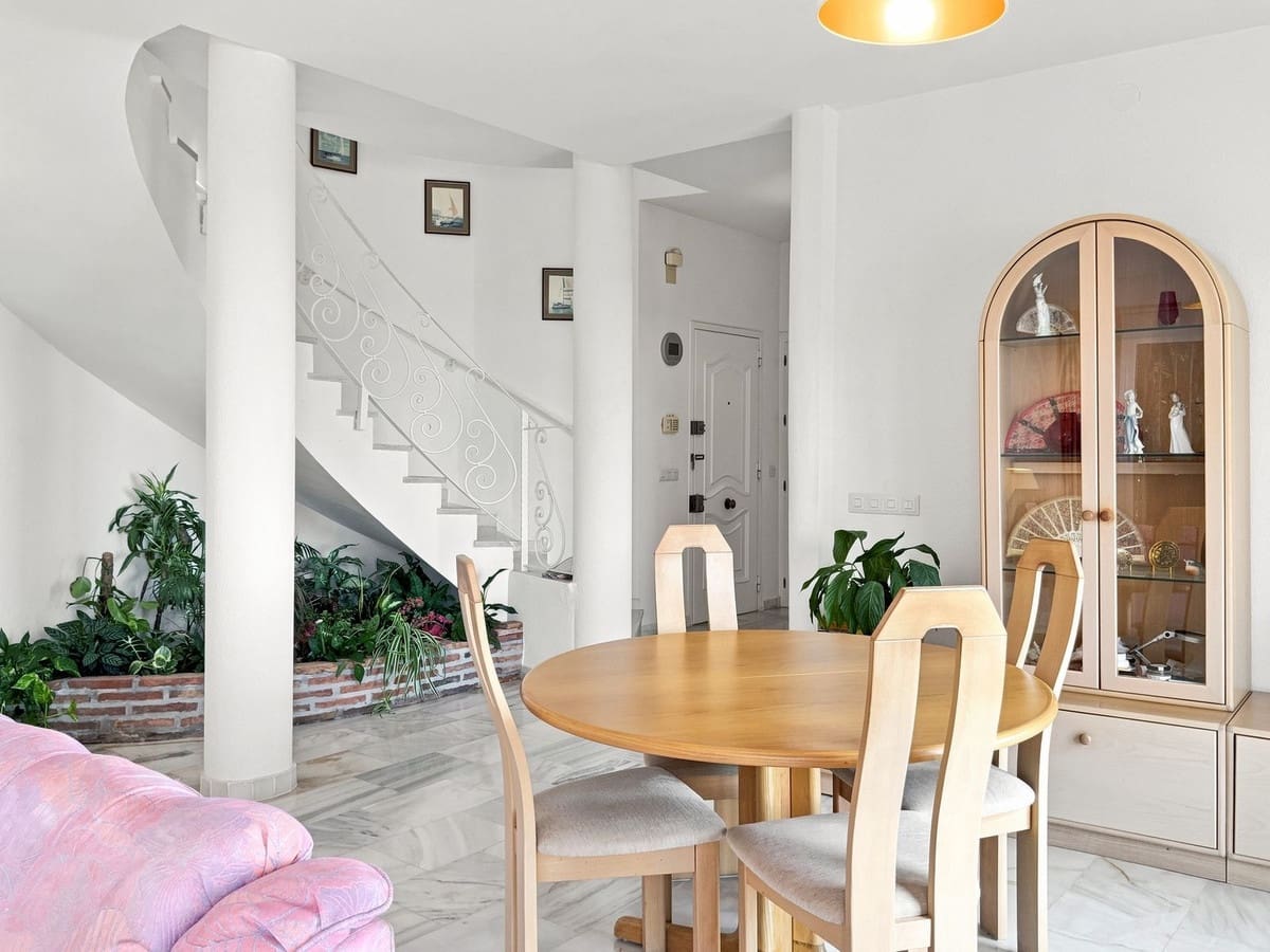 Chalet de 4 habitaciones en Valtocado en venta - 825.000 € (Ref: 10075668)