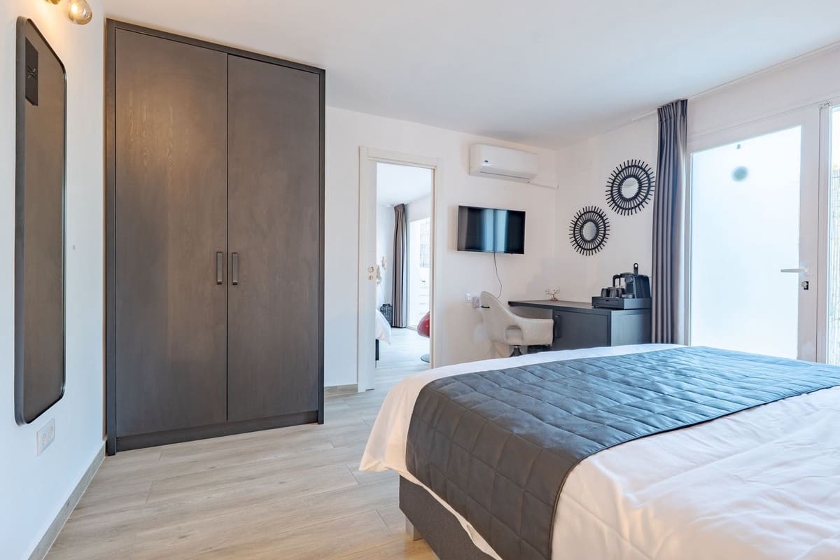 Chalet de 7 habitaciones en Alhaurín el Grande en venta con piscina garaje - 825.000 € (Ref: 10076564)