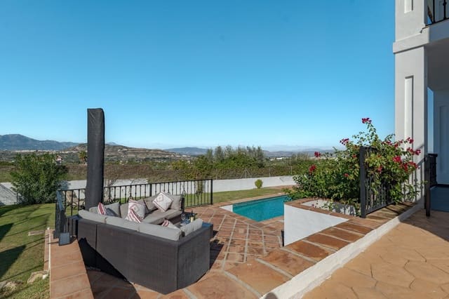 4 chambre Villa/Maison à vendre à Alhaurín el Grande avec piscine garage - 845 000 € (Ref: 10076647)
