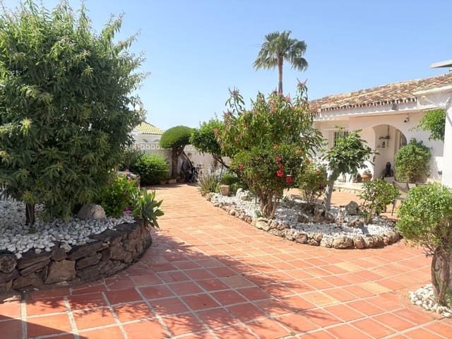 5 slaapkamer Villa te koop in Cerros del Águila, Mijas met zwembad garage - € 995.000 (Ref: 10078914)