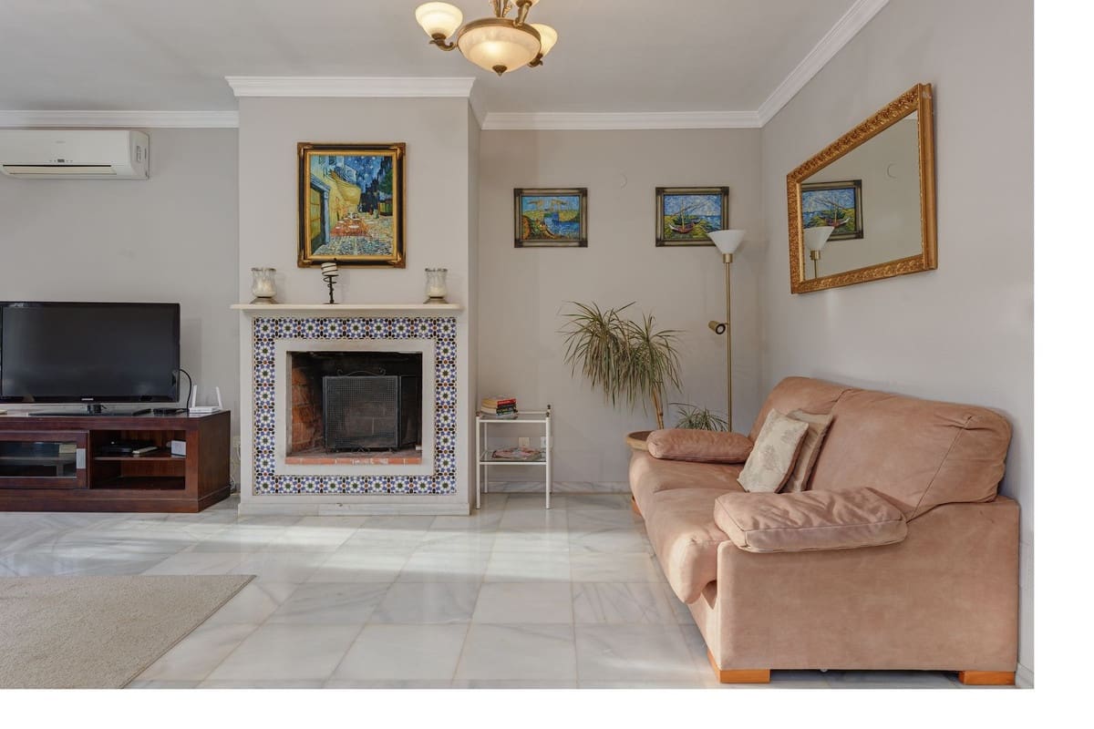 4 soverom Villa til salgs i Mijas Golf med svømmebasseng garasje - € 1 300 000 (Ref: 10079127)