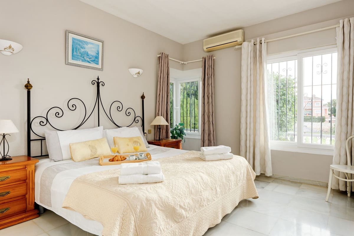 4 soverom Villa til salgs i Mijas Golf med svømmebasseng garasje - € 1 300 000 (Ref: 10079127)