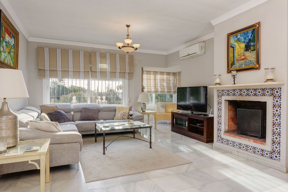 4 soverom Villa til salgs i Mijas Golf med svømmebasseng garasje - € 1 300 000 (Ref: 10079127)