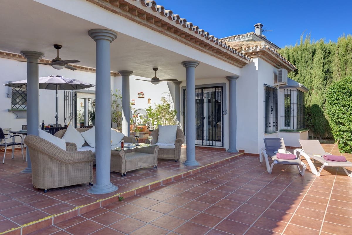 4 soverom Villa til salgs i Mijas Golf med svømmebasseng garasje - € 1 300 000 (Ref: 10079127)