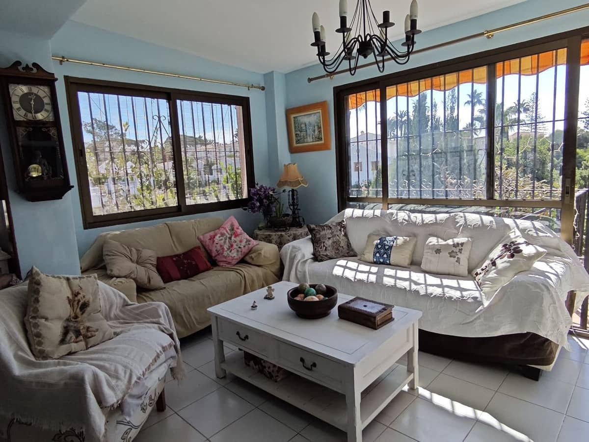 3 bedroom Villa for sale in Puerto de la Torre with pool garage - € 520,000 (Ref: 10079785)