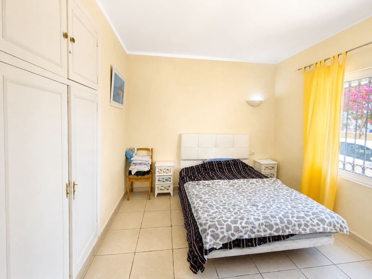 3 Zimmer Villa zu verkaufen in La Duquesa / Puerto de la Duquesa mit Garage - 549.000 € (Ref: 10079885)
